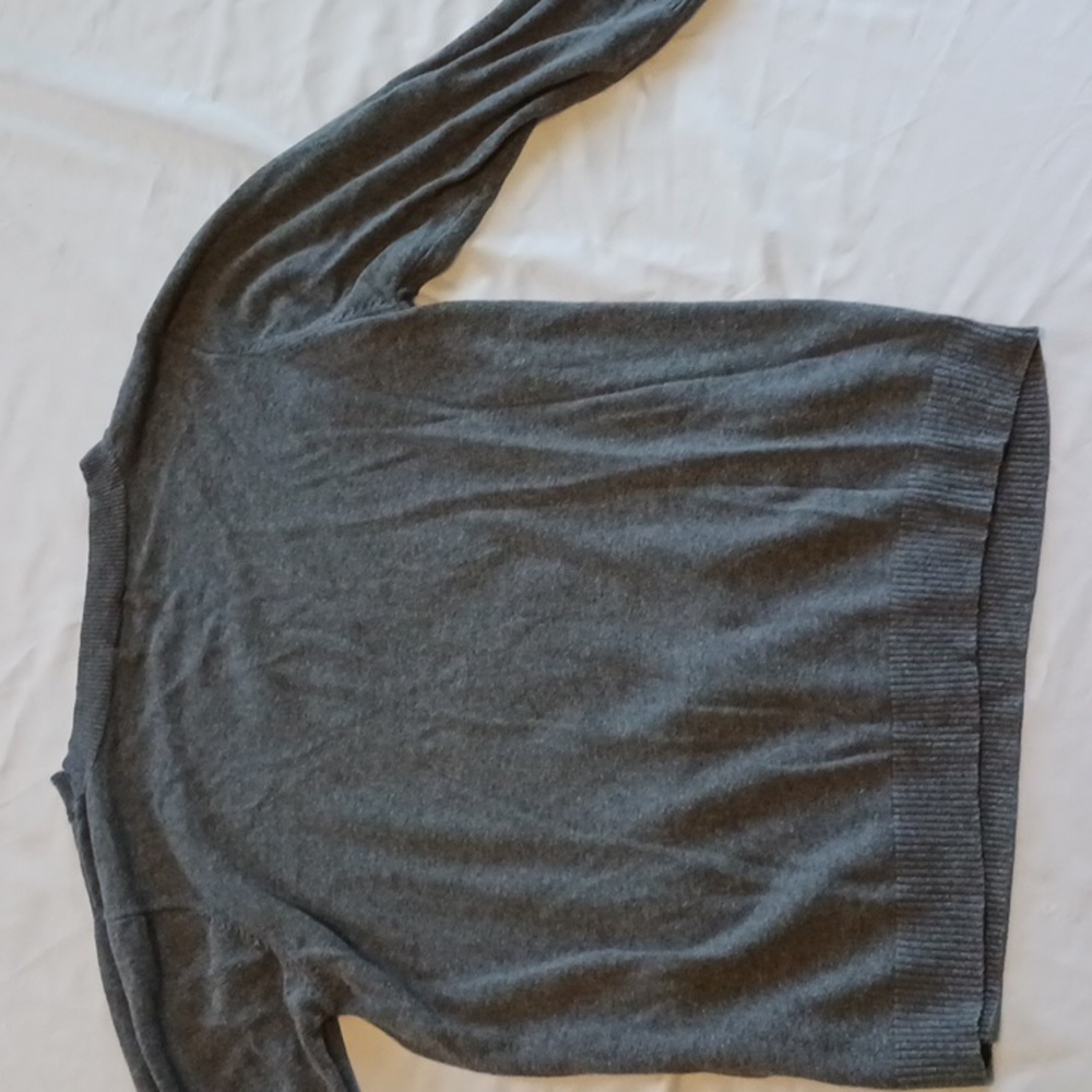 Sweater - Picture 6 of 8